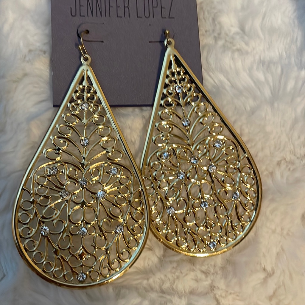 Jennifer Lopez Gold Teardrop Earrings 20$
